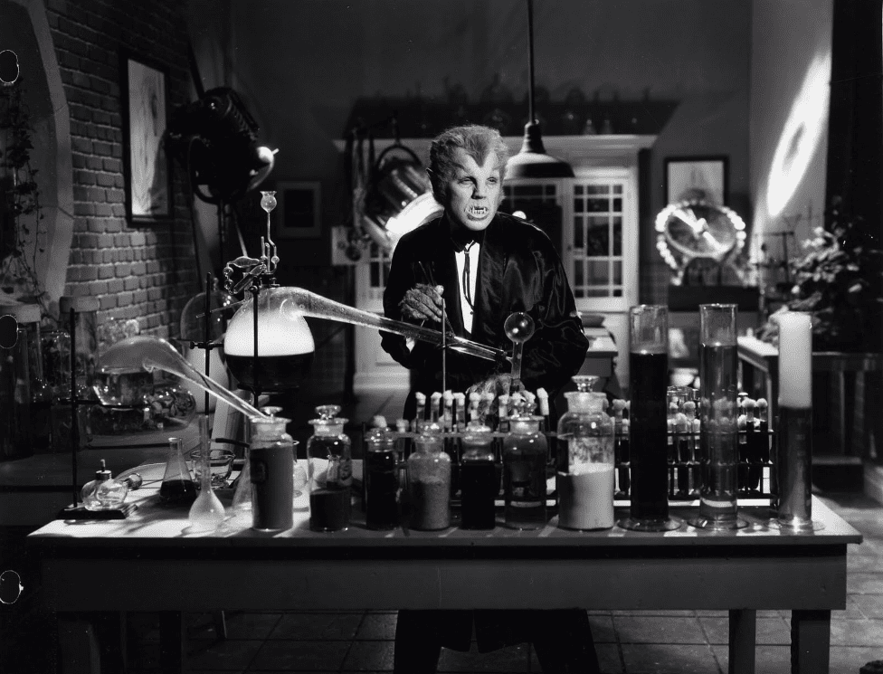 YDBG_Werewolf-of-London_Screenshot-2