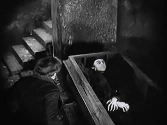 LO-Nosferatu_Image-coffin2