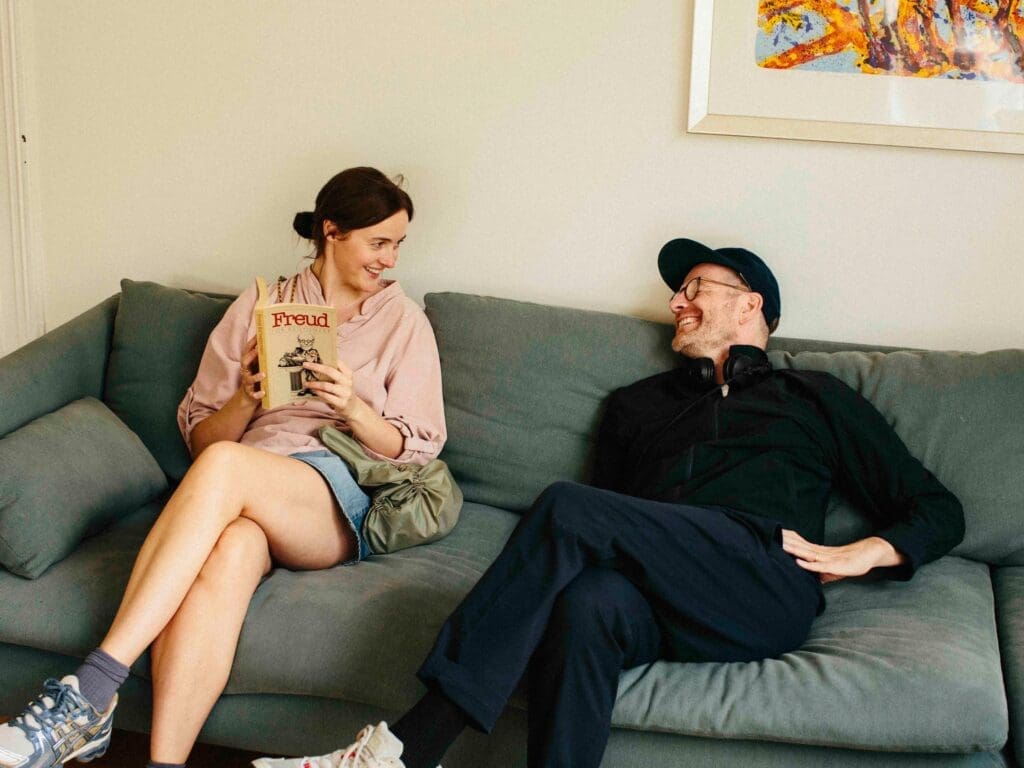 PIC-SentimentalValue_BTS_07_Joachim-Trier_Renate-Reinsve_Photo_Christian-Belgaux